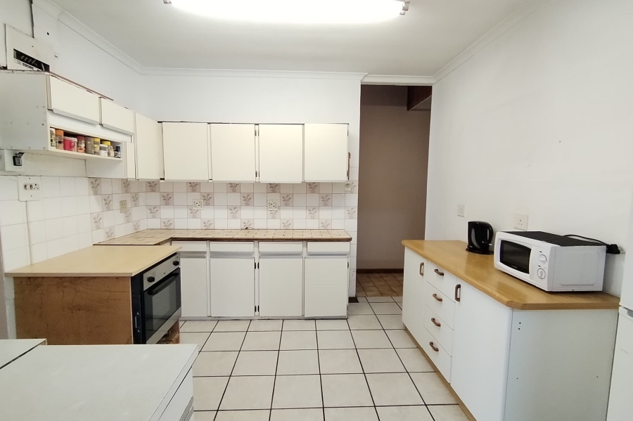 4 Bedroom Property for Sale in Protea Heights Western Cape